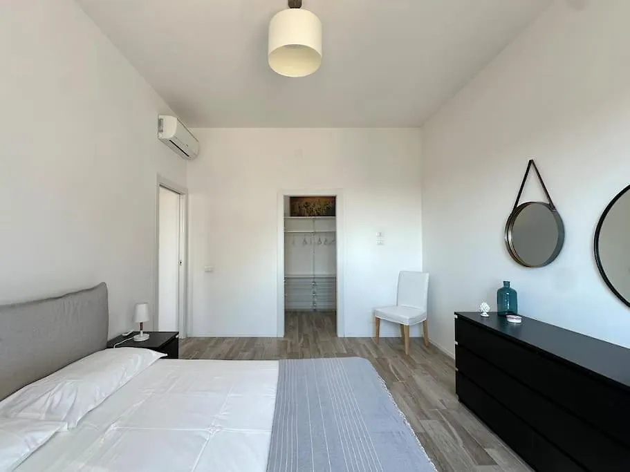 Crispi 89 - Sea View Apartment Palermo