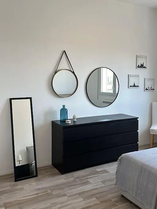 Crispi 89 - Sea View Apartment Palermo