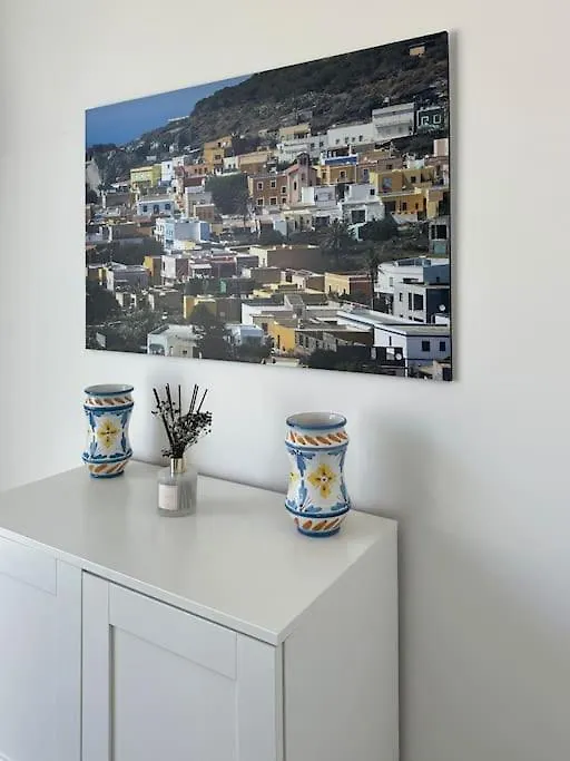Crispi 89 - Sea View Apartment Palermo
