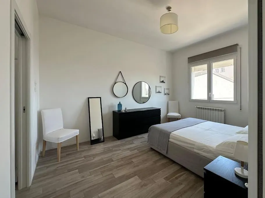 Crispi 89 - Sea View Apartment Palermo 0*,  Italy