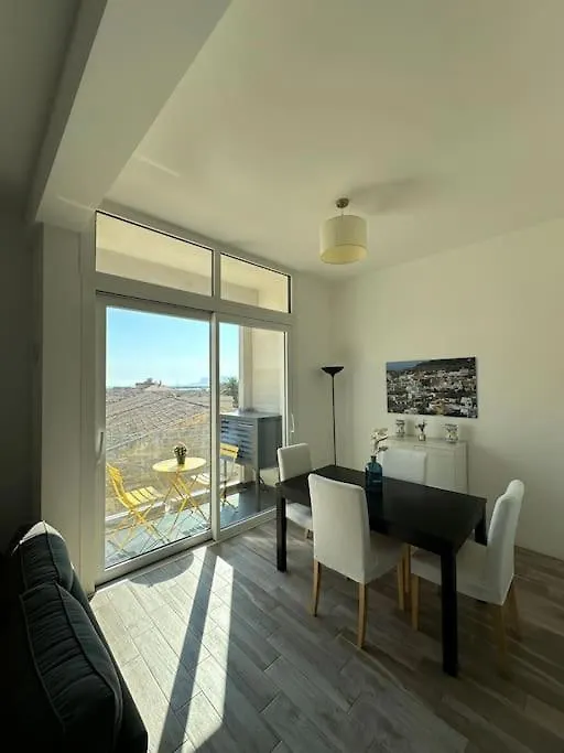 Crispi 89 - Sea View Apartment Palermo 0*,