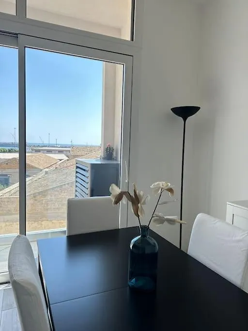 Crispi 89 - Sea View Apartment Palermo