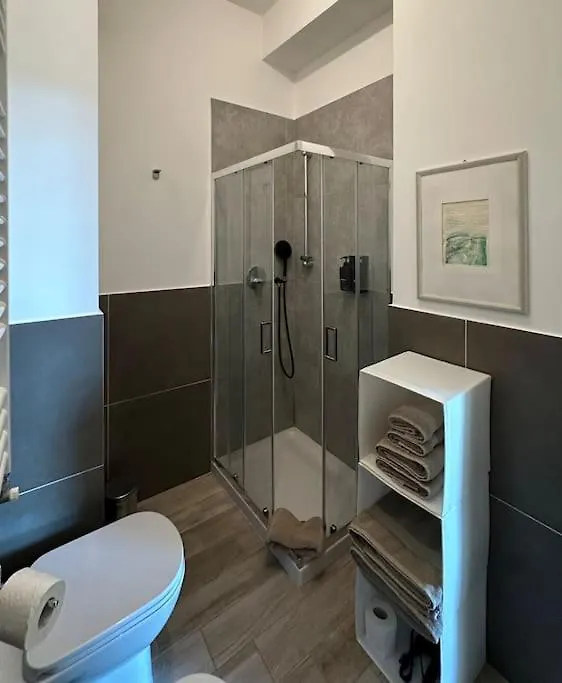 Crispi 89 - Sea View Apartment Palermo Italy